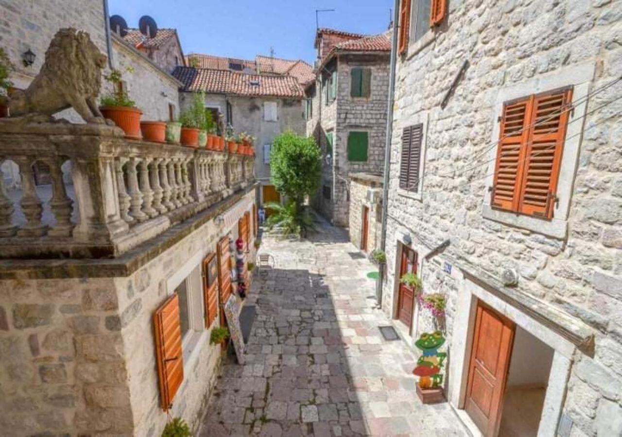Sunstone Apartments Kotor Exterior photo